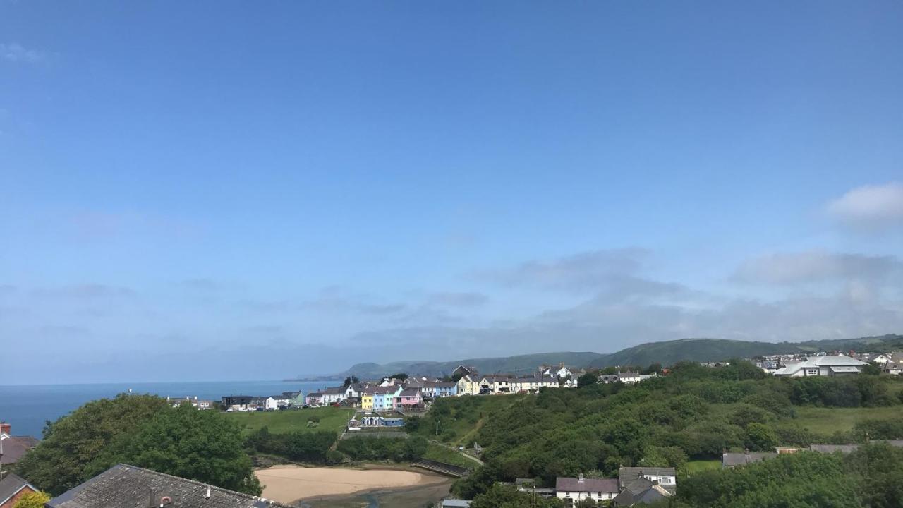Rooms At The Highcliffe Aberporth Exterior photo